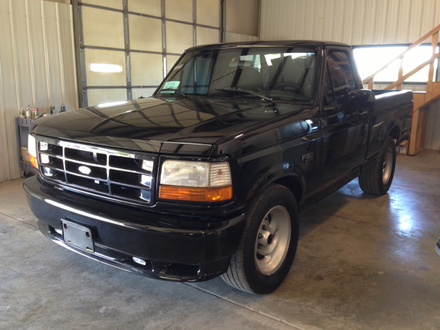 1993 Ford F-150 4 DOOR DSG AUTO