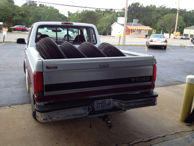 1994 Ford F-150 SLT 1 Ton Dually 4dr 35