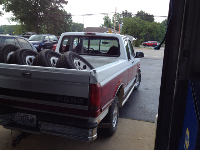 1994 Ford F-150 SLT 1 Ton Dually 4dr 35