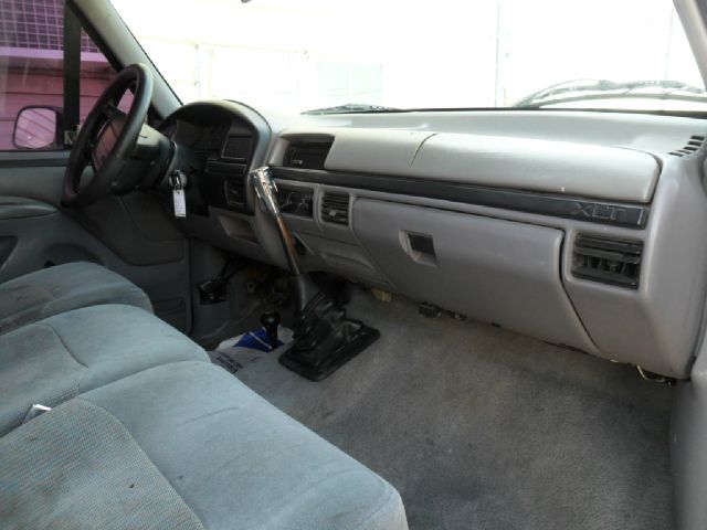 1996 Ford F-150 Reg Cab 108 WB