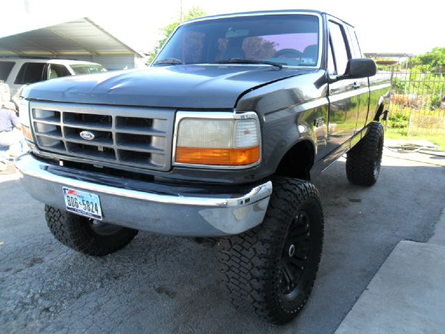 1996 Ford F-150 Reg Cab 108 WB