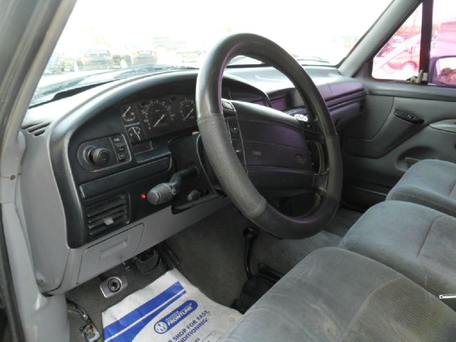 1996 Ford F-150 Reg Cab 108 WB