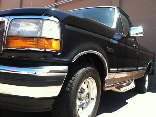 1996 Ford F-150 SR5 . DBL CAB