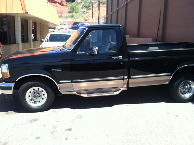 1996 Ford F-150 SR5 . DBL CAB