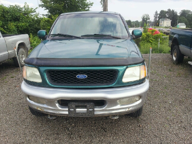 1997 Ford F-150 4dr Pick Up