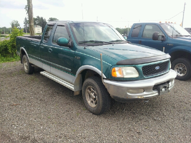 1997 Ford F-150 4dr Pick Up