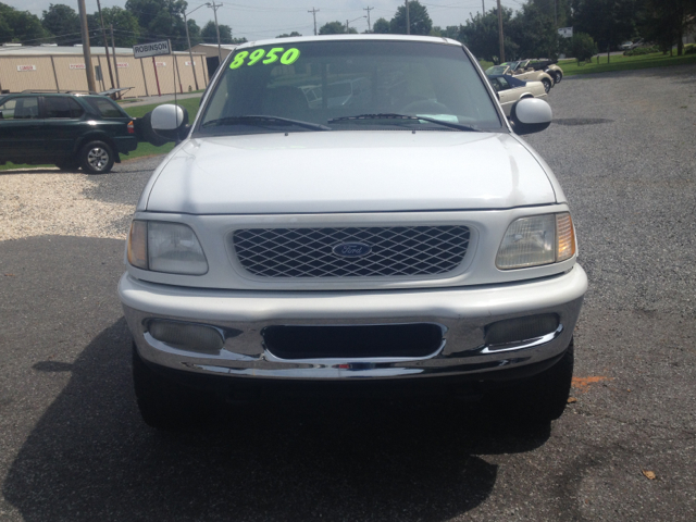 1998 Ford F-150 Crew Cab 143.5 WB 4WD SLT