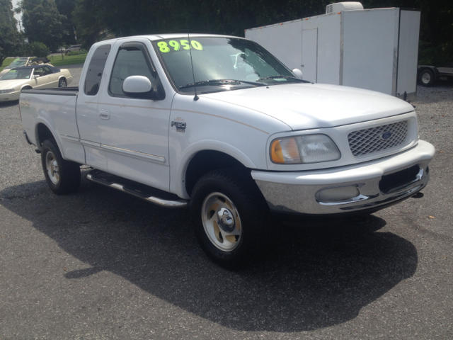 1998 Ford F-150 Crew Cab 143.5 WB 4WD SLT