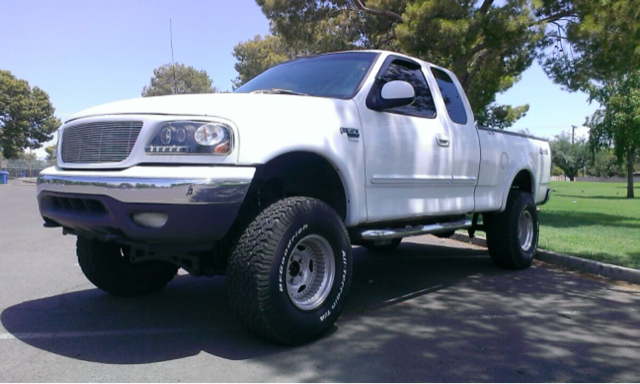 1999 Ford F-150 Reg Cab 108 WB