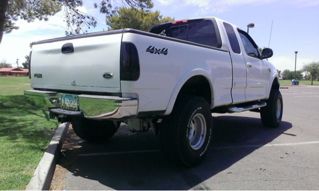 1999 Ford F-150 Reg Cab 108 WB