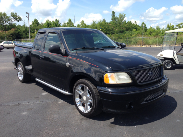 2000 Ford F-150 2004 Nissan S