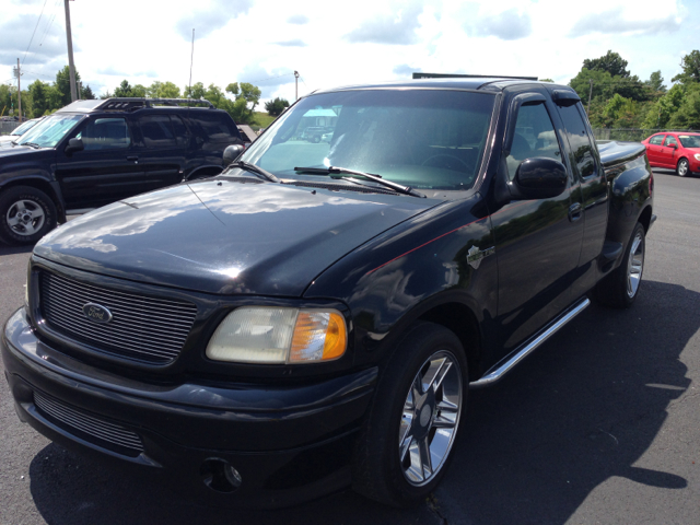 2000 Ford F-150 2004 Nissan S