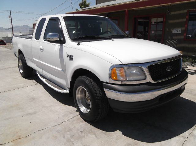 2000 Ford F-150 ESi