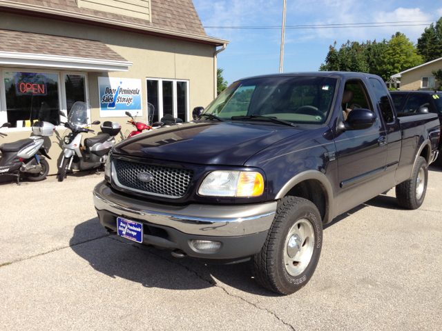 2001 Ford F-150 Crew Cab 143.5 WB 4WD SLT