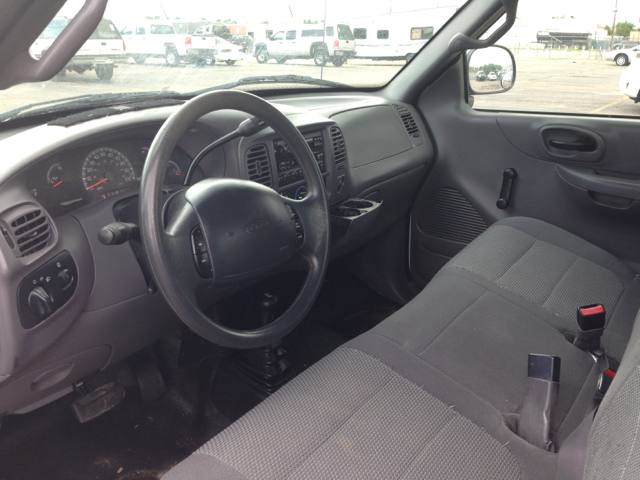 2001 Ford F-150 Reg Cab 108 WB