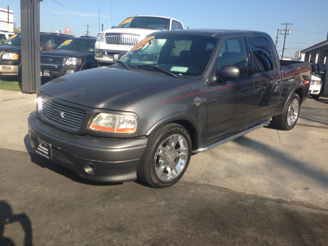 2002 Ford F-150 SLT 1 Ton Dually 4dr 35