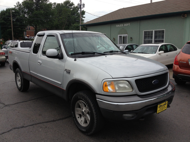 2002 Ford F-150 SLT 1 Ton Dually 4dr 35