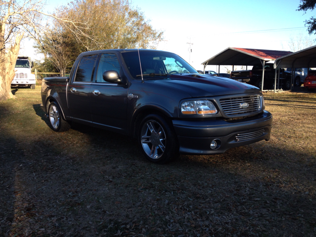 2002 Ford F-150 SLT 1 Ton Dually 4dr 35