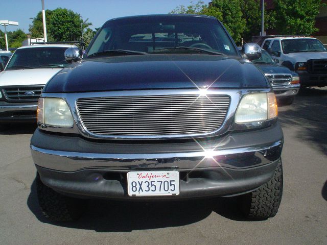 2002 Ford F-150 Lariat CREW CAB 4X4 Diesel