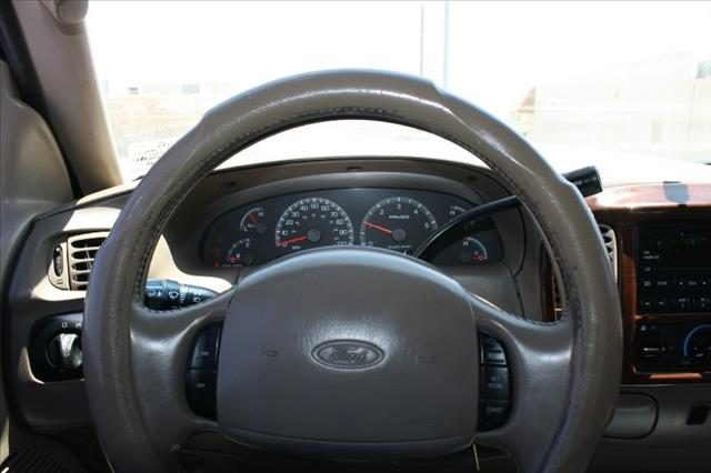 2002 Ford F-150 4WD 35