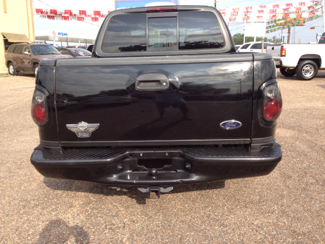 2003 Ford F-150 SLT 1 Ton Dually 4dr 35