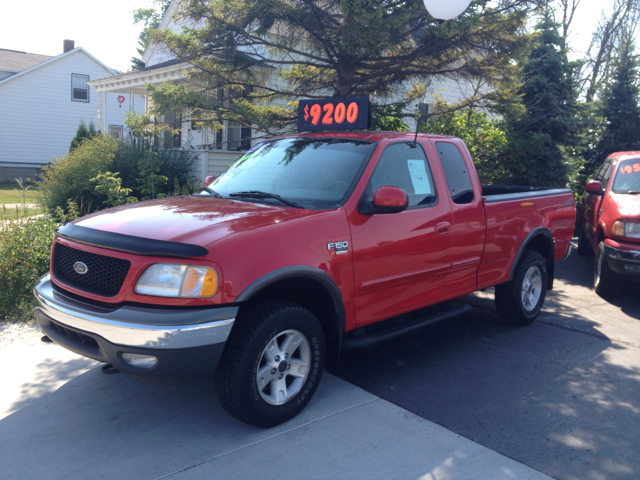 2003 Ford F-150 XL 2WD Reg Cab