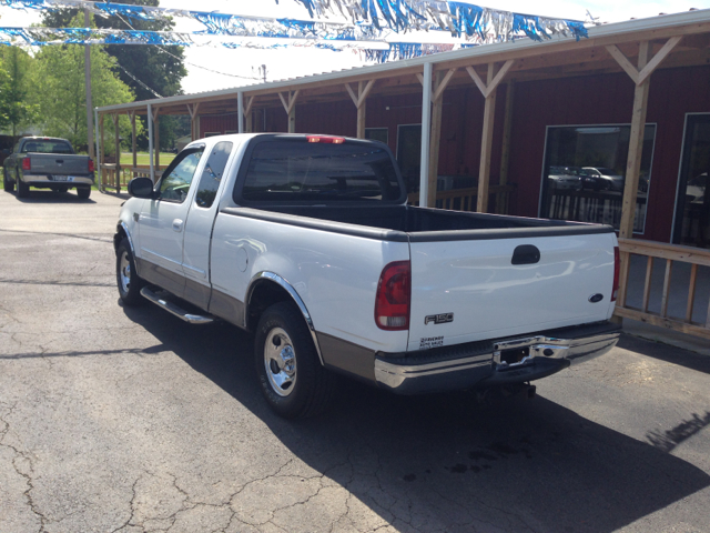 2003 Ford F-150 XLT Supercrew Short Bed 2WD