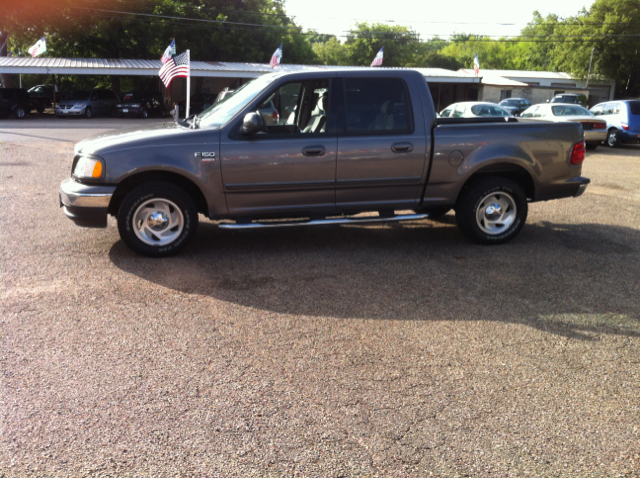 2003 Ford F-150 SL Short Bed 2WD