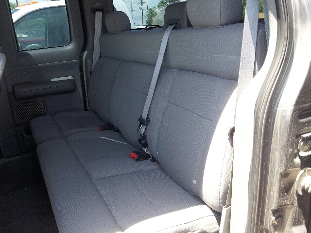 2005 Ford F-150 XLT Supercrew Short Bed 2WD