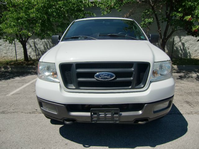 2005 Ford F-150 EXT CAB 4WD 143.5wb