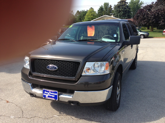 2005 Ford F-150 XL 2WD Reg Cab