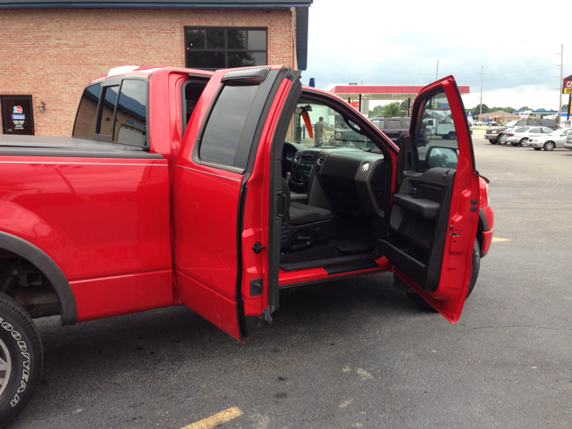 2005 Ford F-150 XLT Supercrew Short Bed 2WD