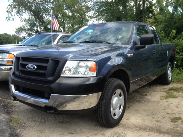 2005 Ford F-150 LT Crew Cab