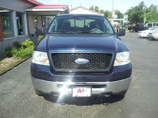 2006 Ford F-150 XL 2WD Reg Cab