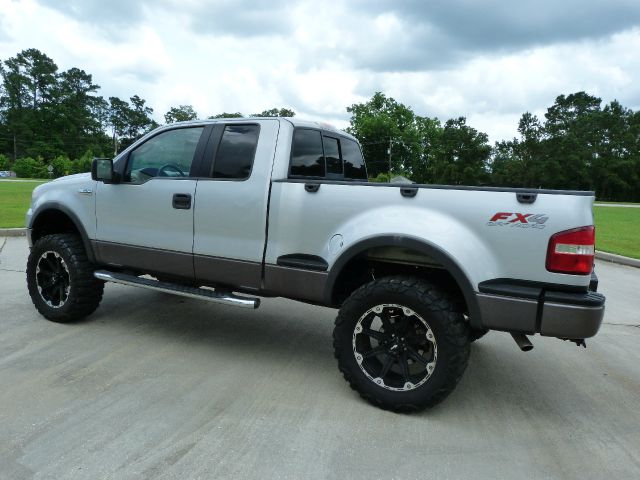 2006 Ford F-150 FE Sedan 4D