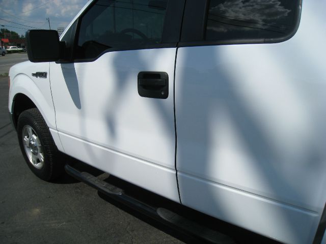 2009 Ford F-150 LX V6 Coupe