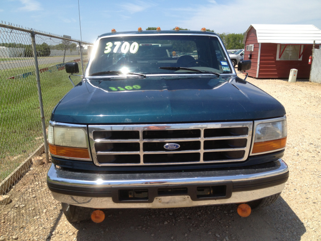 1997 Ford F-250 S 4-door Hatchback