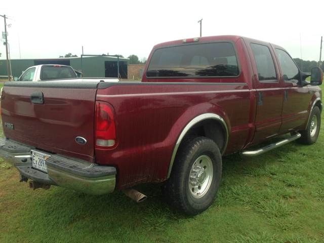 2004 Ford F-250 SD Station Wagon AWD