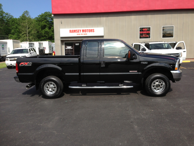 2004 Ford F-250 SD XL 2WD Reg Cab