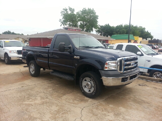 2006 Ford F-250 SD Crew Cab Short Box 2-wheel Drive SLE