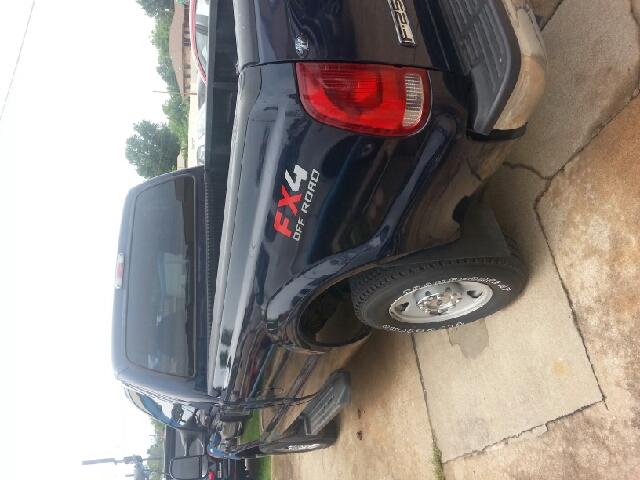 2006 Ford F-250 SD Crew Cab Short Box 2-wheel Drive SLE