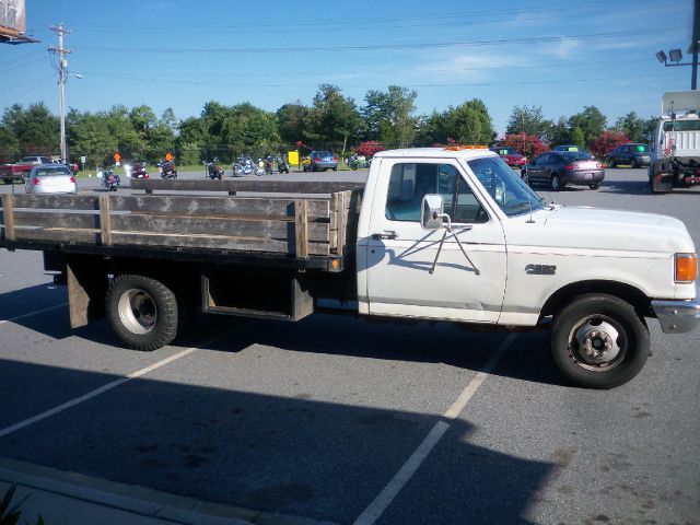 1989 Ford F-350 LT Mini-van