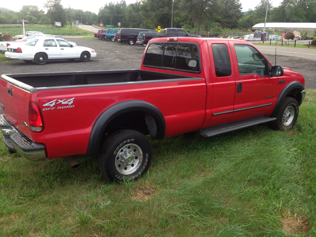 2000 Ford F-350 SD SE Well Kept Alloy Wheels