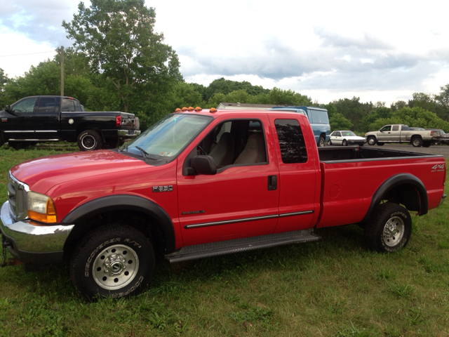 2000 Ford F-350 SD SE Well Kept Alloy Wheels