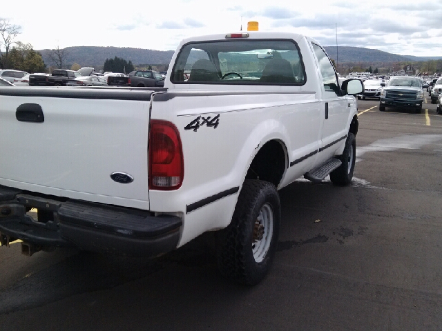 2001 Ford F-350 SD Crew Cab Short Box 2-wheel Drive SLE