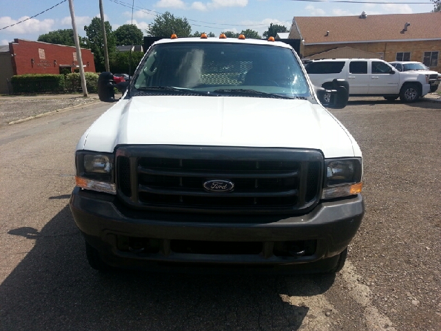 2003 Ford F-350 SD Crew Cab Short Box 2-wheel Drive SLE