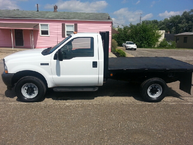 2003 Ford F-350 SD Crew Cab Short Box 2-wheel Drive SLE