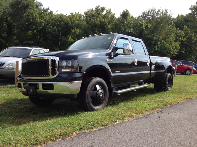 2005 Ford F-350 SD SE 4x4 Coupe