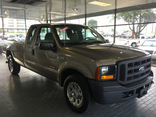 2005 Ford F-350 SD SLE- 4X4