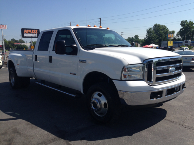 2006 Ford F-350 SD SE 4x4 Coupe